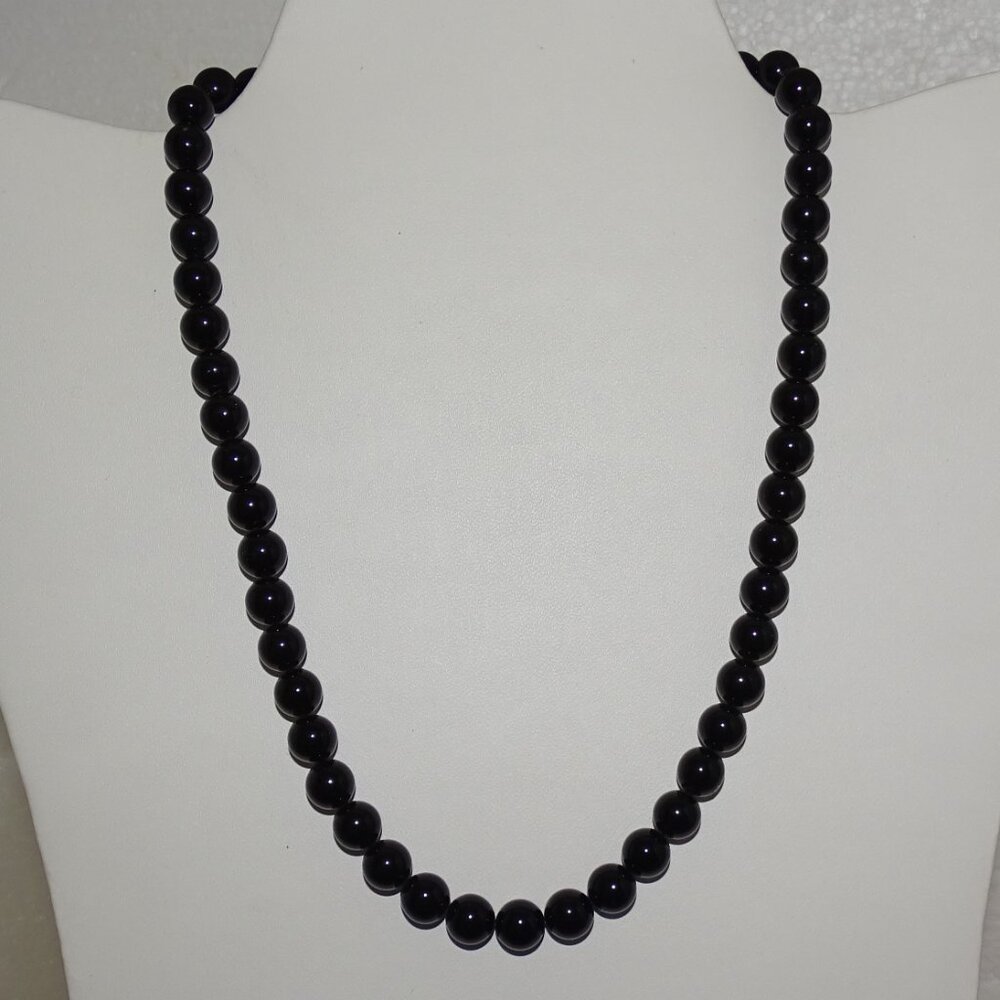 LOVELY VINTAGE BLACK ONYX STRING OF BEADS